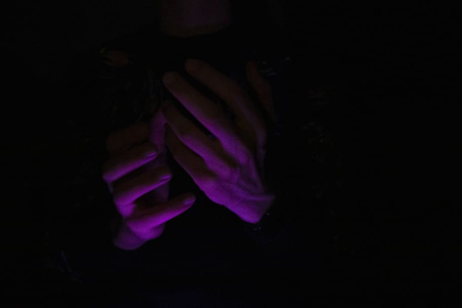light, flare, hand, purple, black, dark, hands, walpaper, colors