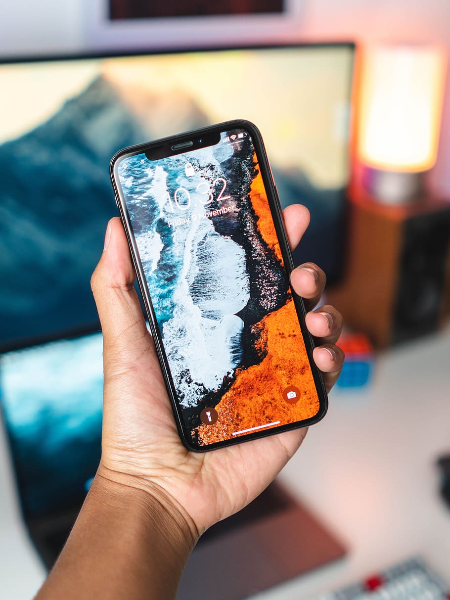 Featured image of post Original Xs Max Original Iphone Wallpaper 4K Download this collection of 45 original apple wallpapers for iphone ipad and mac optimized specifically for iphone with larger screens