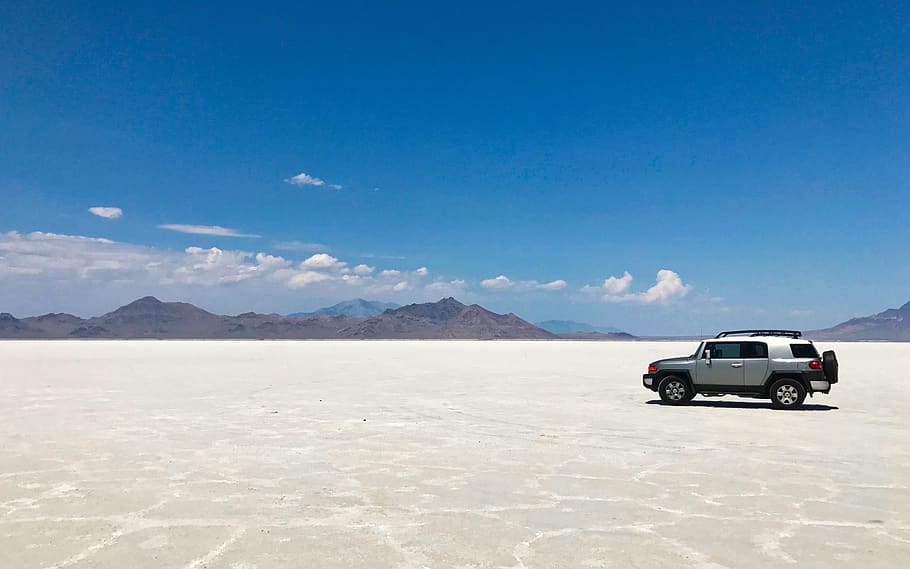 gray SUV on desert, transportation, automobile, car, vehicle HD wallpaper
