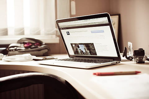 MacBook and Home Office Workspace Mess, clutter, desk, lancer HD wallpaper