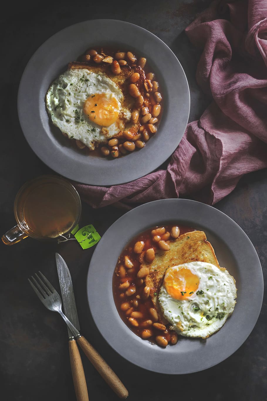 beans and fried egg on plate, food and drink, ready-to-eat, kitchen utensil HD wallpaper