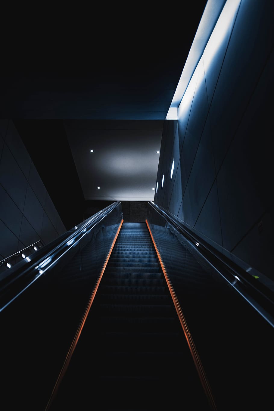 empty escalator, architecture, railing, illuminated, built structure HD wallpaper