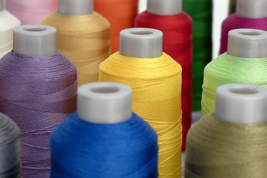 Close-Up Photo of Assorted-color Thread Spool, blur, colorful HD wallpaper
