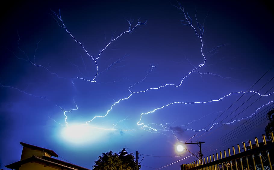 Low Angle Photography of Lightning, blue, bright, danger, dark HD wallpaper