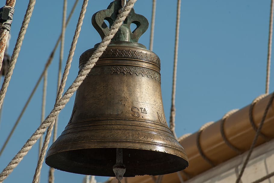 Brown Metal Bell, ancient, antique, brass, close-up, rope, sound HD wallpaper