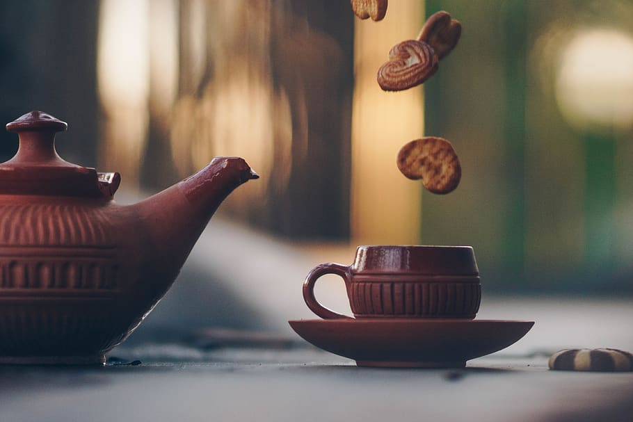 biscuits and teapot on table, cup, food and drink, mug, indoors HD wallpaper