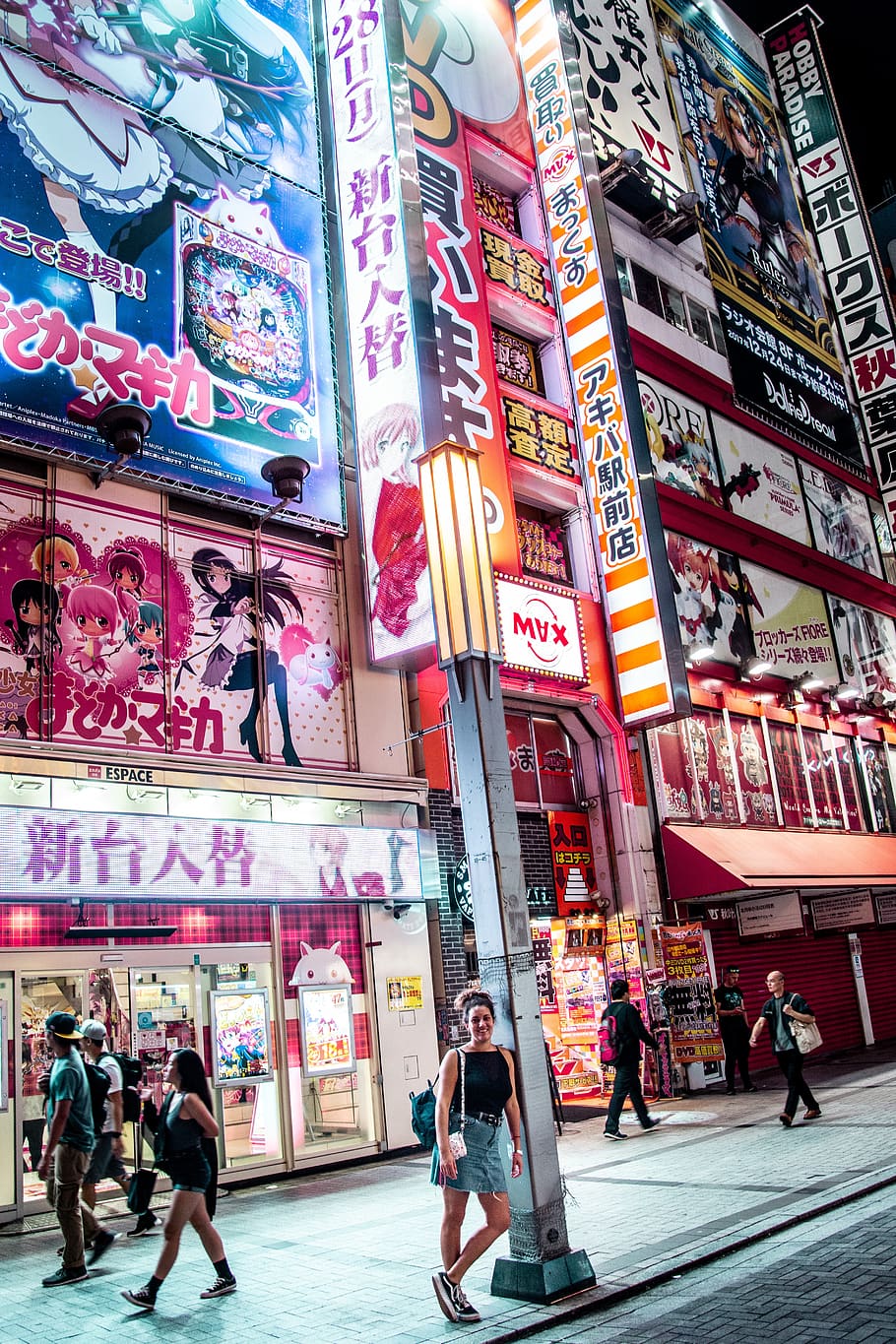 Akihabara 1080P, 2K, 4K, 5K HD Wallpapers Free Download | Wallpaper Flare