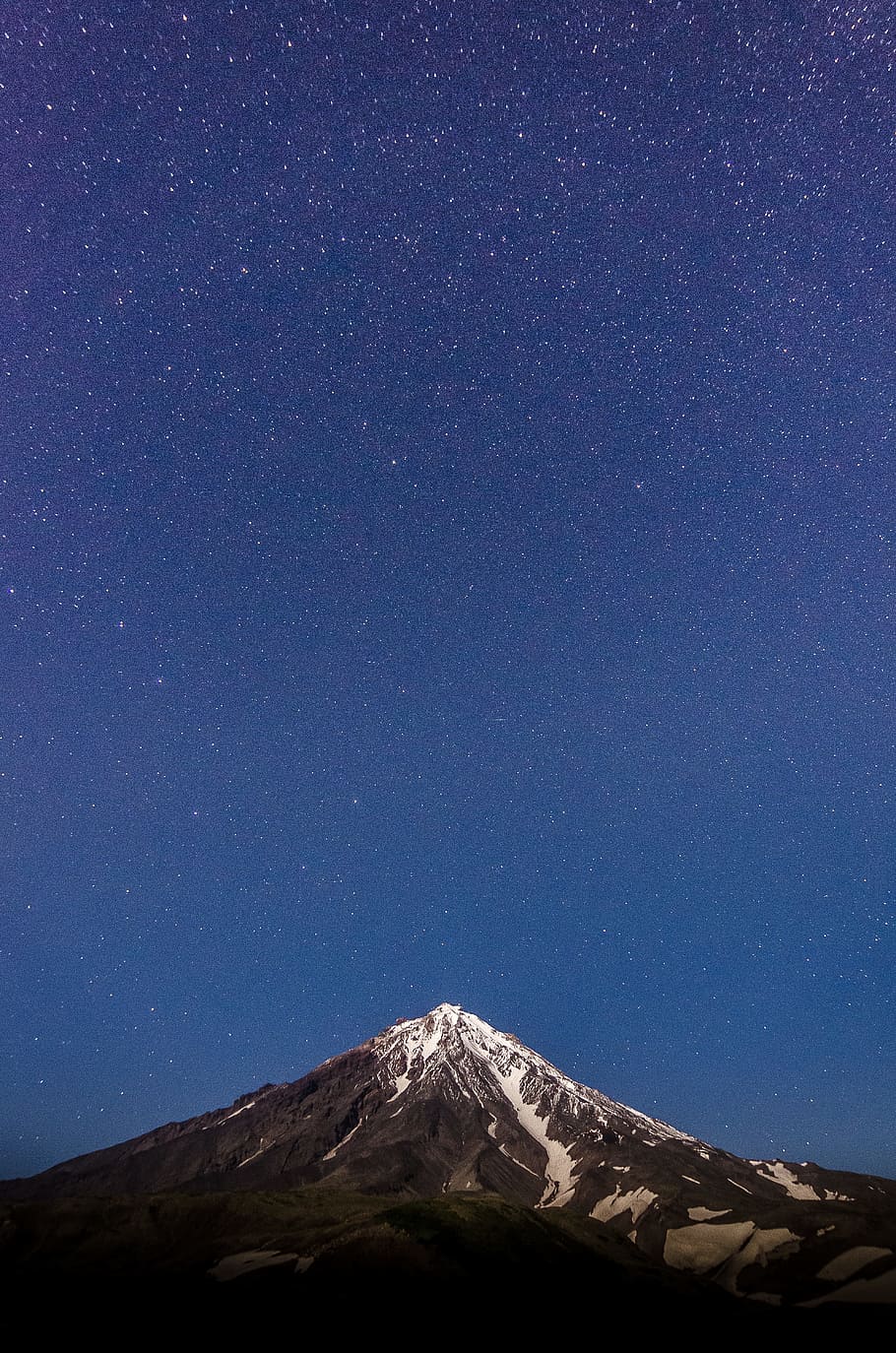 landscape photo of mountain, peak, summit, night, sky, star, outdoor HD wallpaper