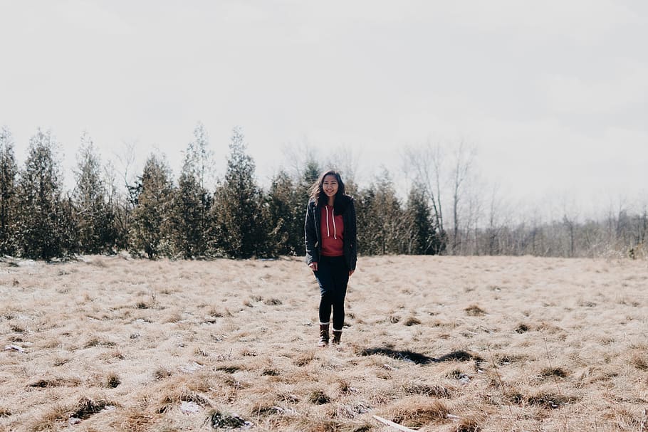 beautiful, smile, field, one person, plant, real people, full length HD wallpaper