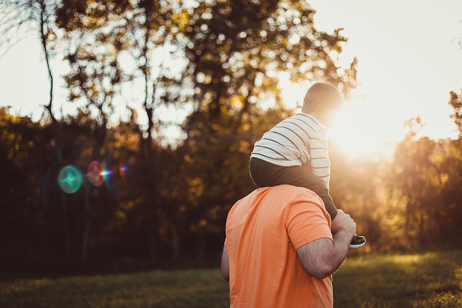 Selective Focus Photo of Father Carrying His Child, adorable, HD wallpaper