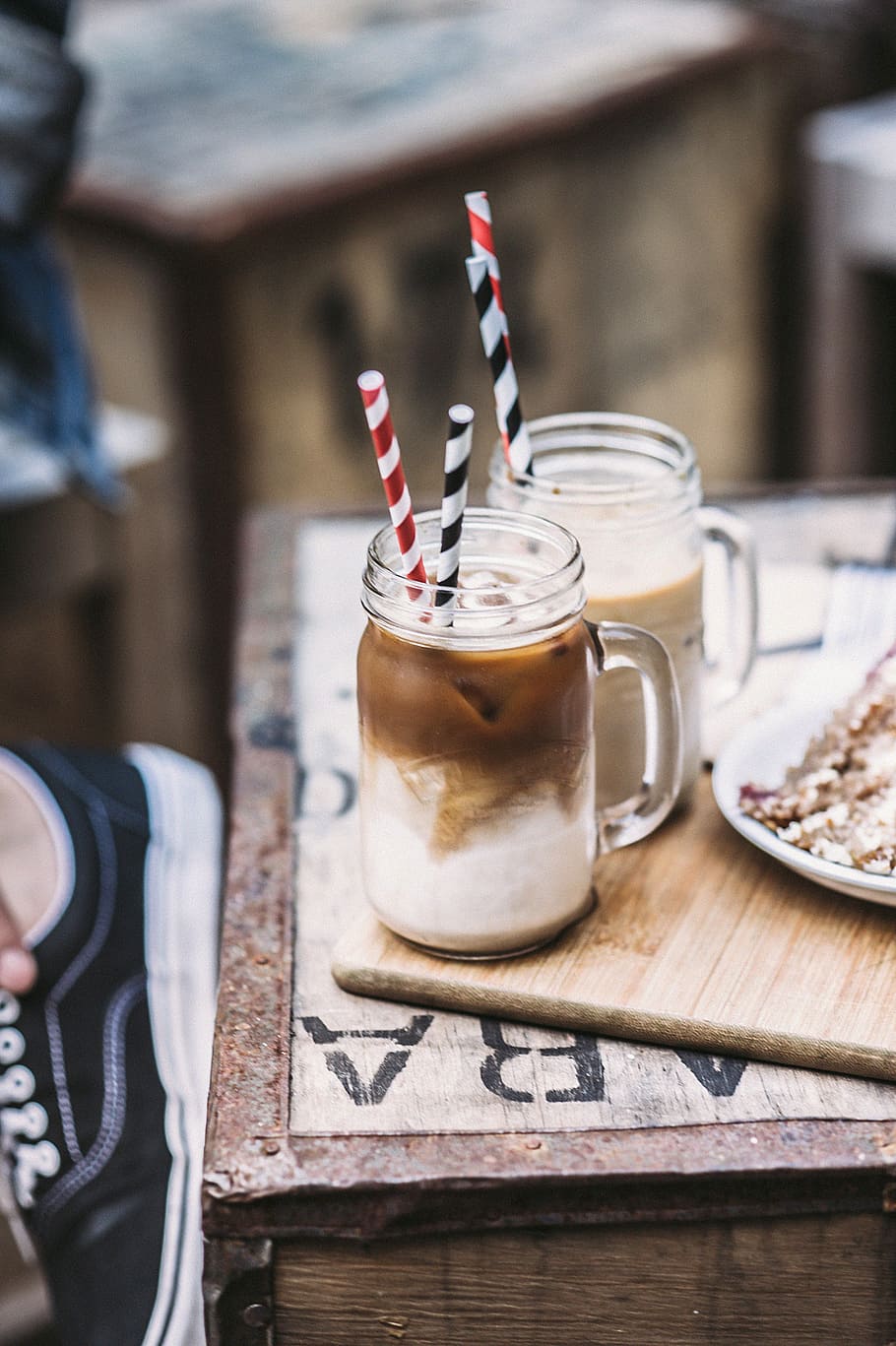 Two Clear Mason Jars, blur, breakfast, close -up, drinks, glasses HD wallpaper