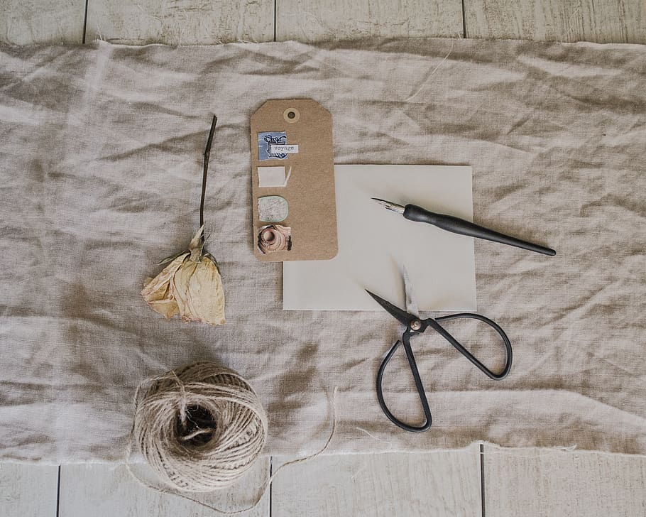 ephemera, pen, desktop, table, write, note, blog, flatlay, blank HD wallpaper