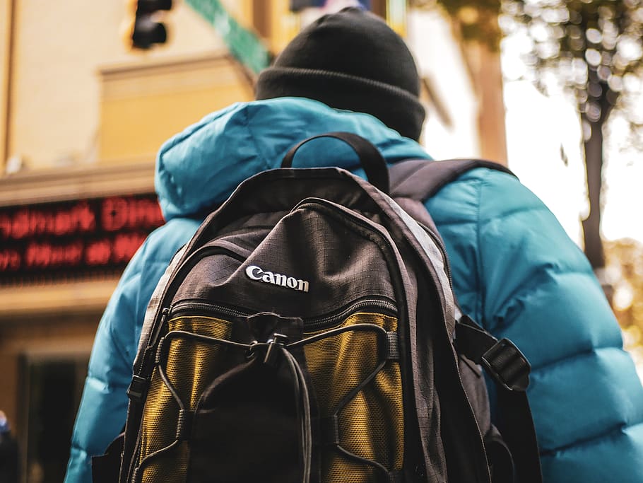 Person Wearing Bonnet and Backpack, back view, backpacker, beanie HD wallpaper