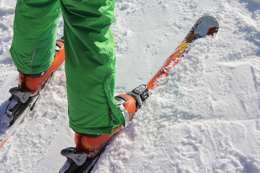 ski, snow, winter, skis, ski snowboard, alpine skier, cold temperature HD wallpaper