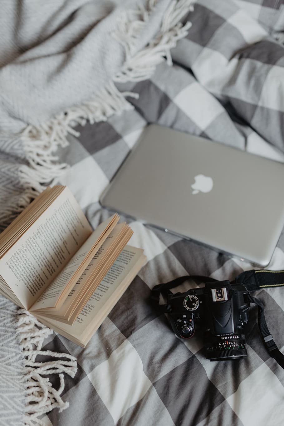 room-computer-book-camera.jpg