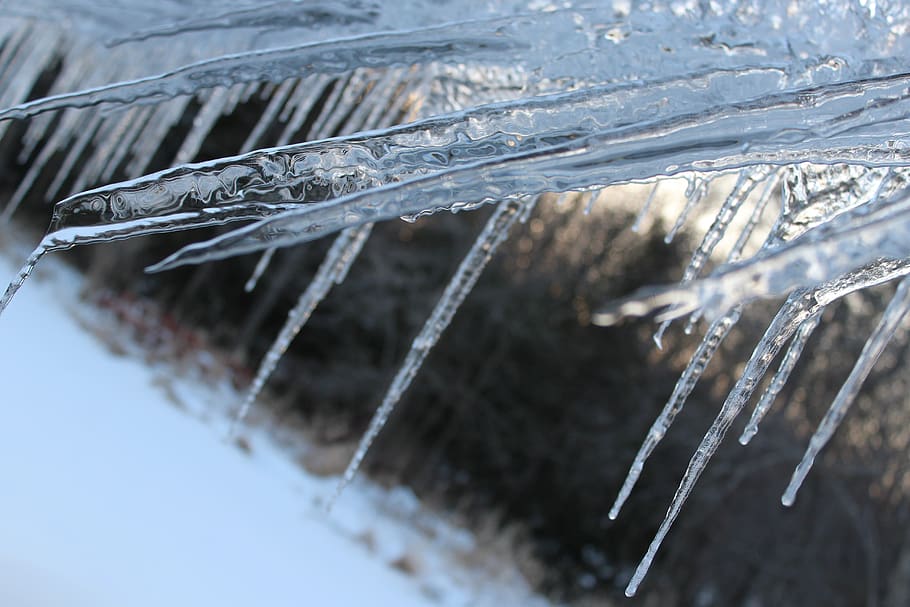 icicles, winter, cold, roof, blue, transparent, ice, icy, nature HD wallpaper