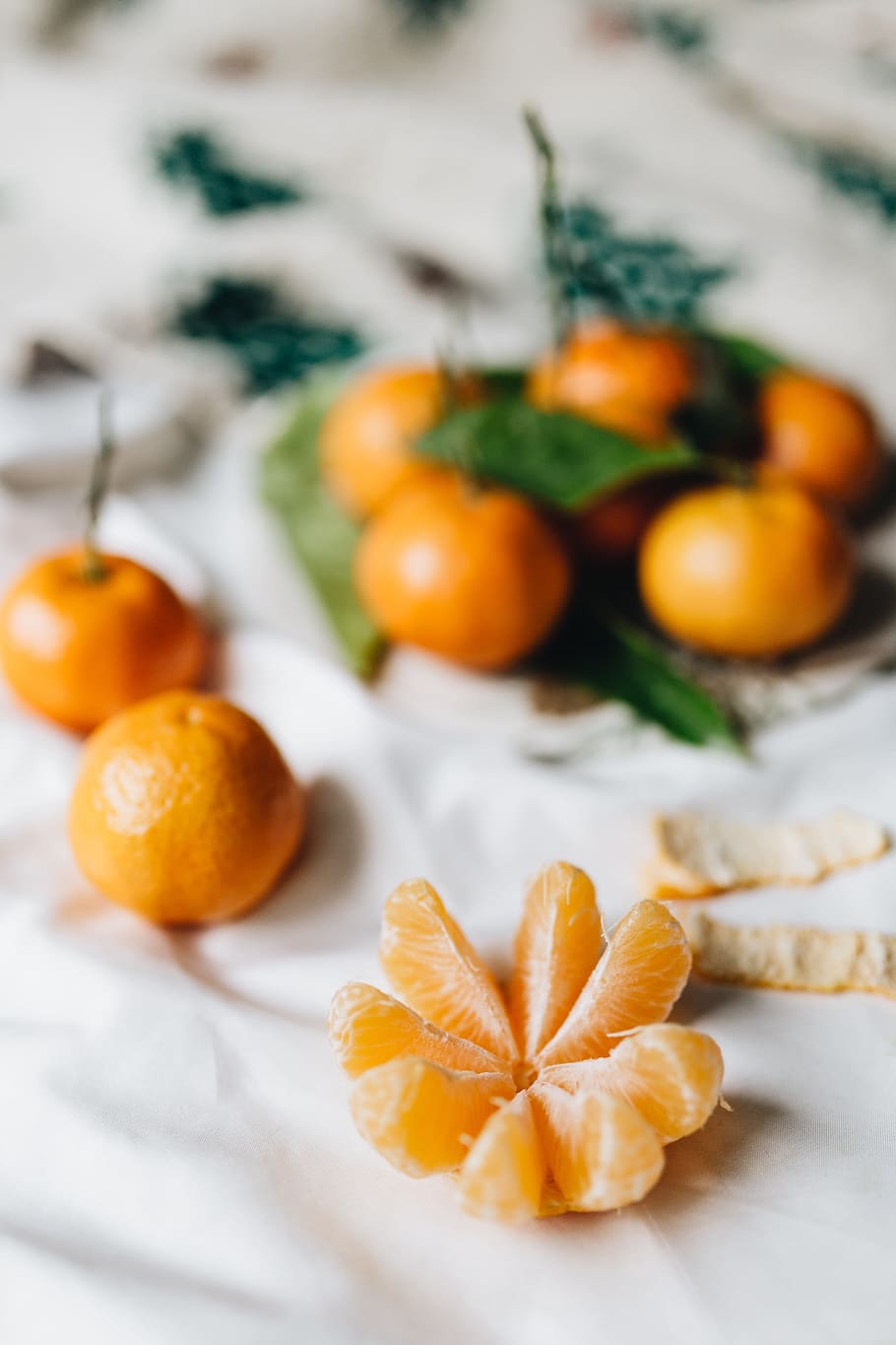 Still life of mandarin oranges with leaves, fruit, sweet, above, HD wallpaper