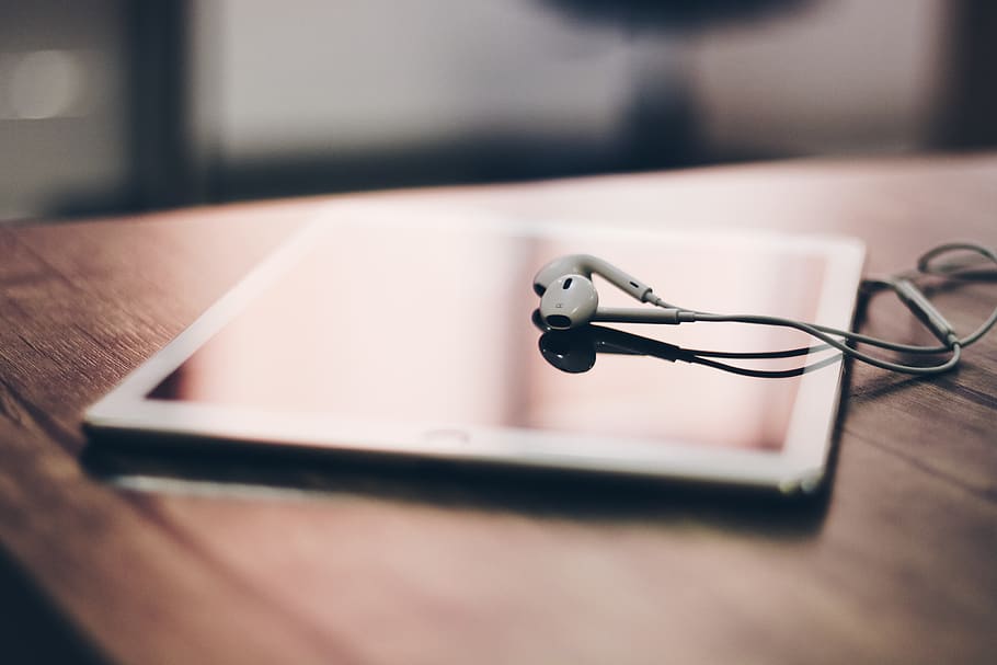 Earphone HD wallpapers | Pxfuel