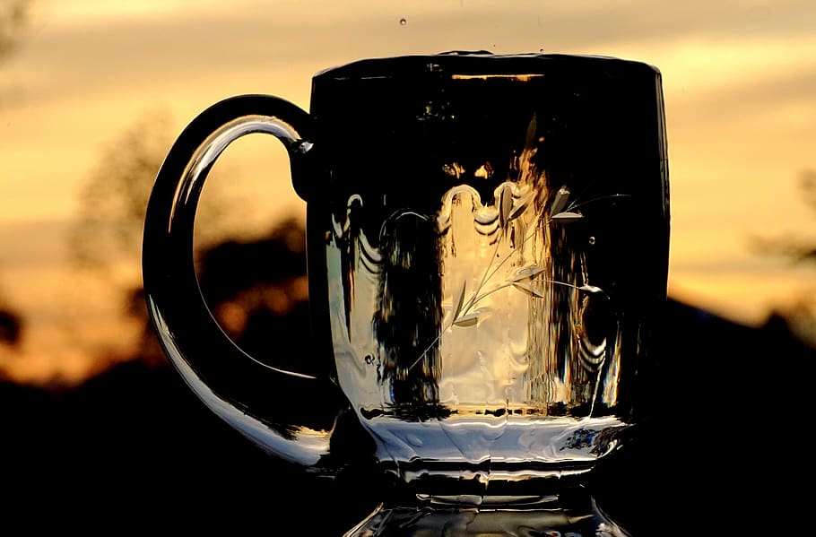 sunset, liquid, drops, golden, brown, sky, mug, glass, drink HD wallpaper