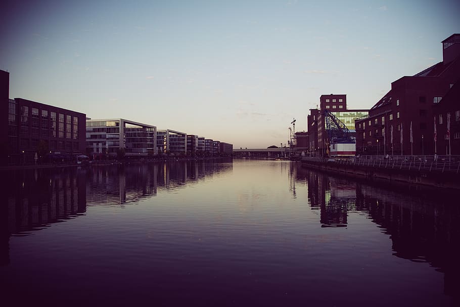 High Rise Building Near Body of Water, buildings, evening, sky HD wallpaper