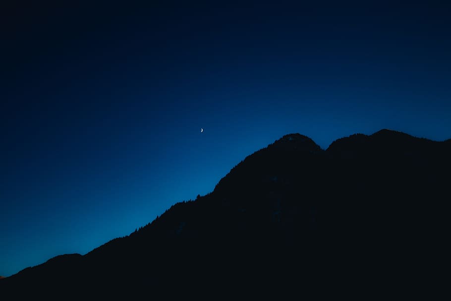 silhouette of mountain under blue sky, night, mountain ridge HD wallpaper
