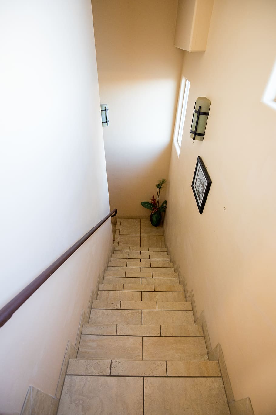 white ceramic floor tiles, flooring, corridor, building, apartment HD wallpaper