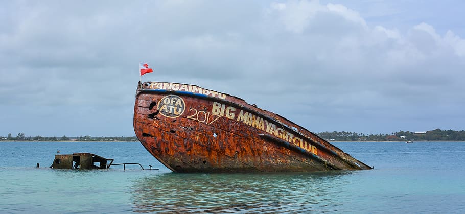 shipwreck, ocean, sea, rusty, abandoned, travel, tonga, pangaimotu HD wallpaper