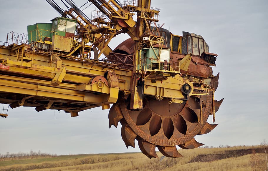 mining-machine-excavator-bucket.jpg