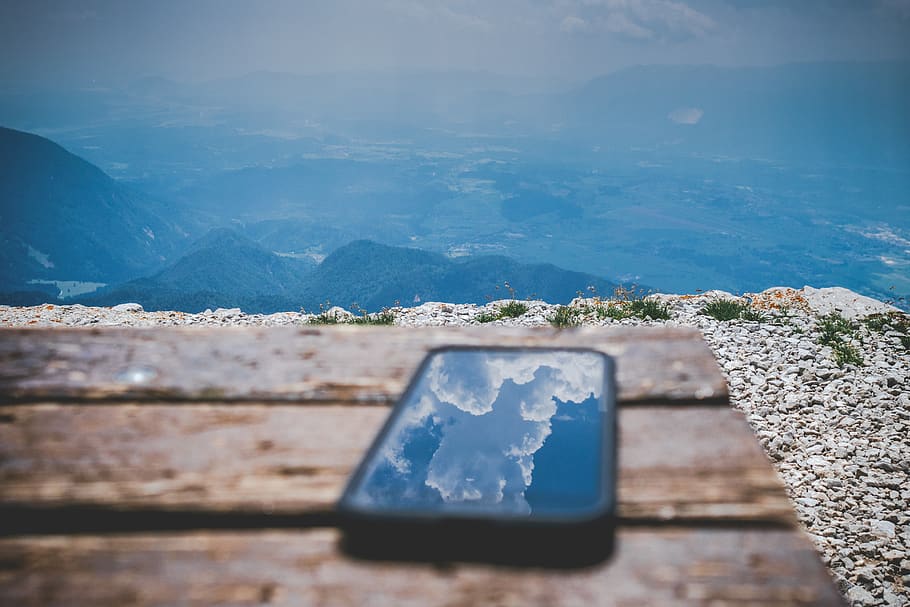 smartphone, table, app, cloud, reflection, above, climb, mountains HD wallpaper