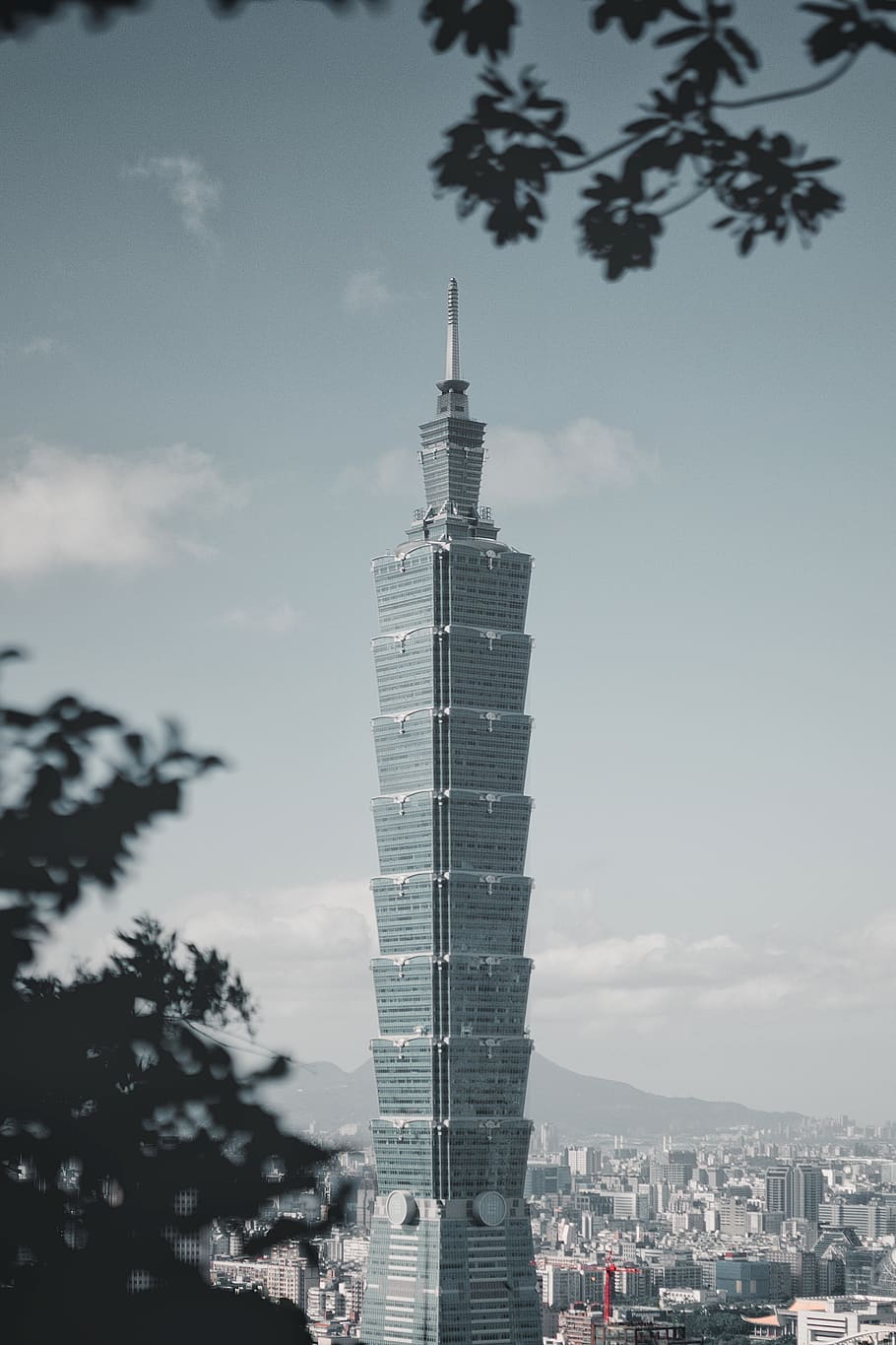 gray high-rise building, architecture, tower, steeple, spire HD wallpaper