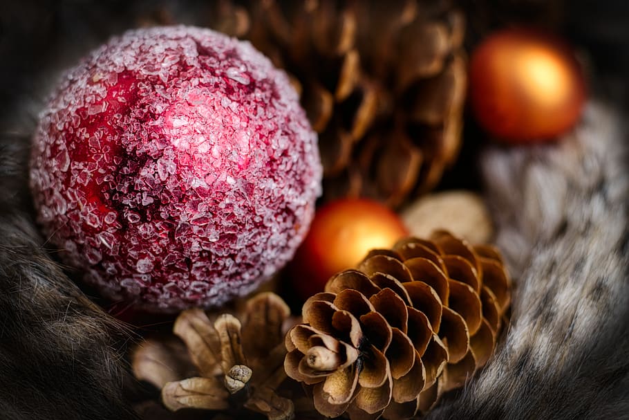 christmas bauble, pine cones, advent, christmas decorations HD wallpaper