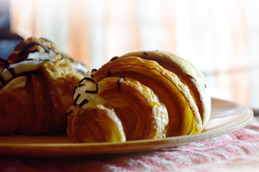 Custard Croissant, food, hunger, food and drink, freshness, indoors HD wallpaper