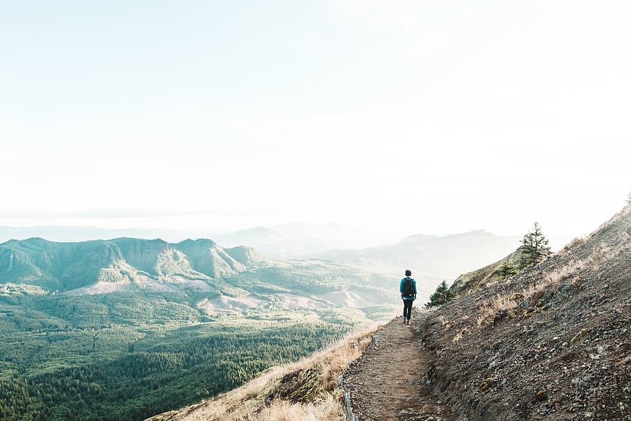 man walking on cliff, mountain, valley, hike, hiking, explore, HD wallpaper