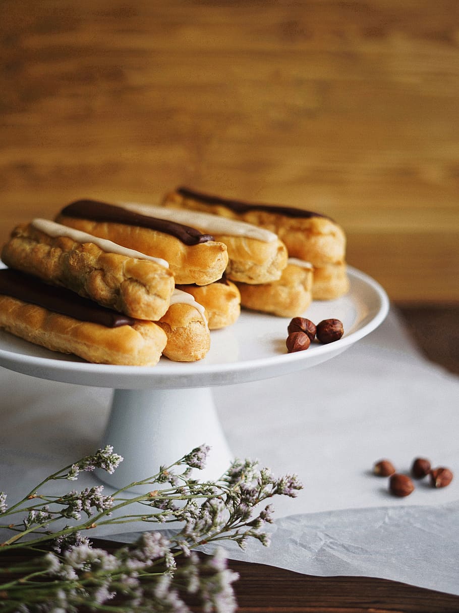 baked bread on tray, dessert, pastry, sweets, food, confectionery HD wallpaper