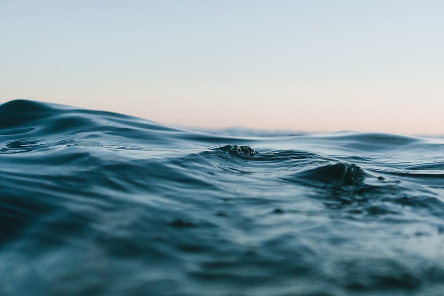Body of Water Under Blue and White Skies, beach, close-up, cold HD wallpaper