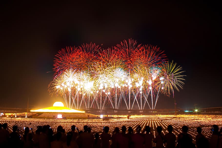 People Watching Fireworks, 2016, december 31, lights, new year HD wallpaper
