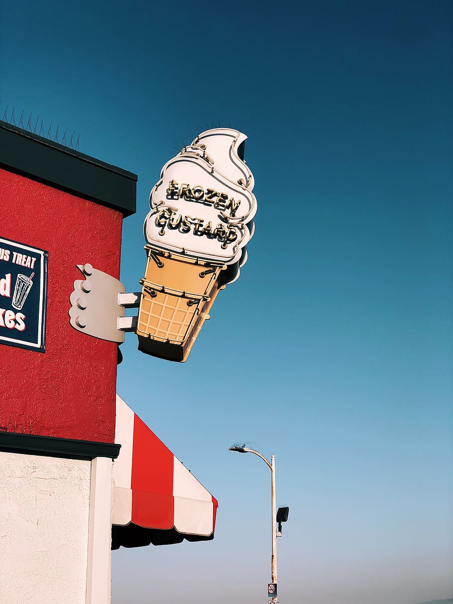 Frozen Custard sign, building, pole, hotel, motel, collage, poster HD wallpaper