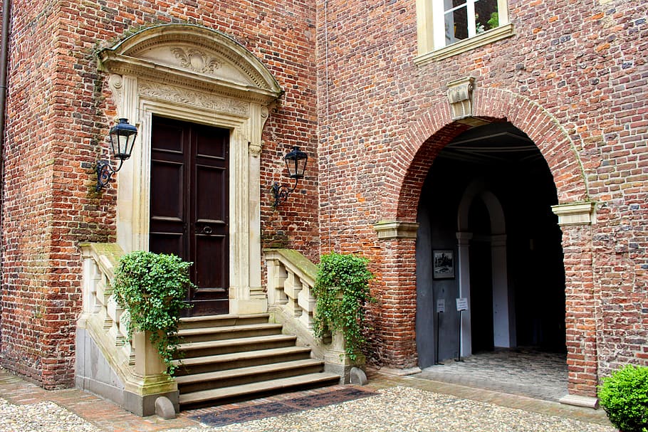 Green Leafed Plant, arches, architecture, bricks, brickwall, building, HD wallpaper