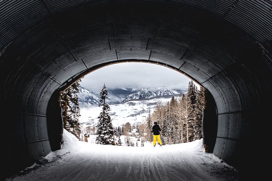 tunnel, nature, trees, winter, snow, mountains, skiing, people HD wallpaper