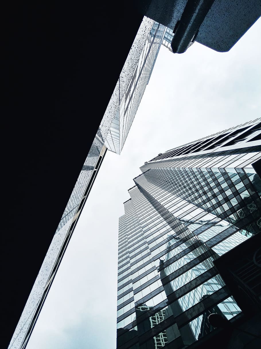 worm's eye view of buildings, reflection, glass, tower, highrise HD wallpaper