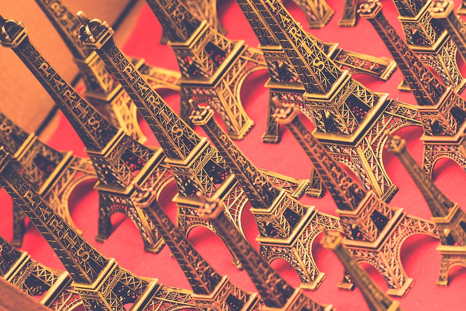 Eiffel Tower decor, doddabetta peak, india, building, miniature HD wallpaper