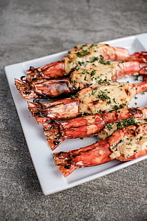 cooked shrimp, food, seafood, sea life, animal, restaurant, meal HD wallpaper