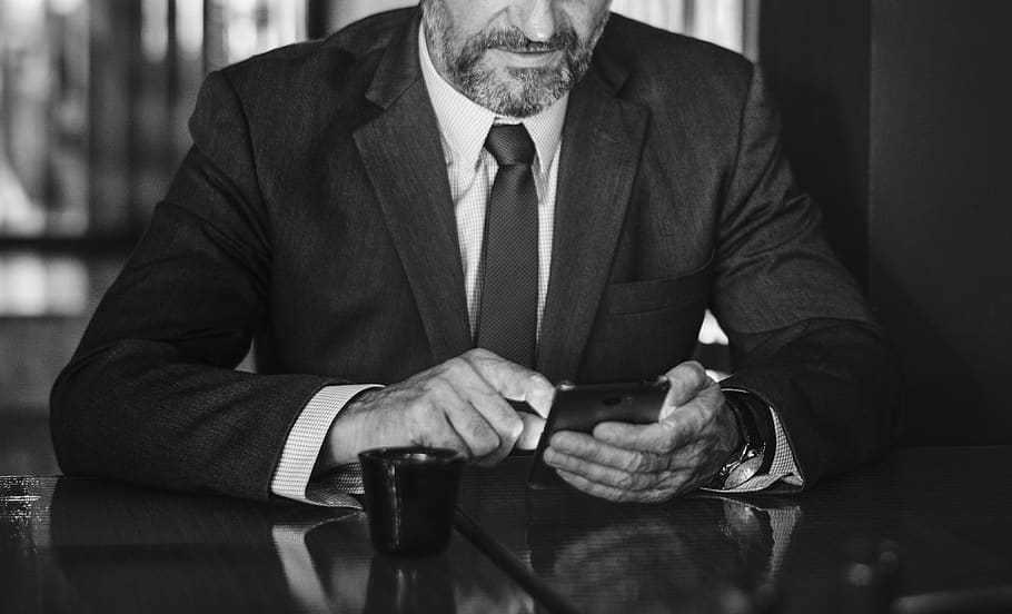 after work, alone, bar, beard, bearded, boss, business, business person HD wallpaper