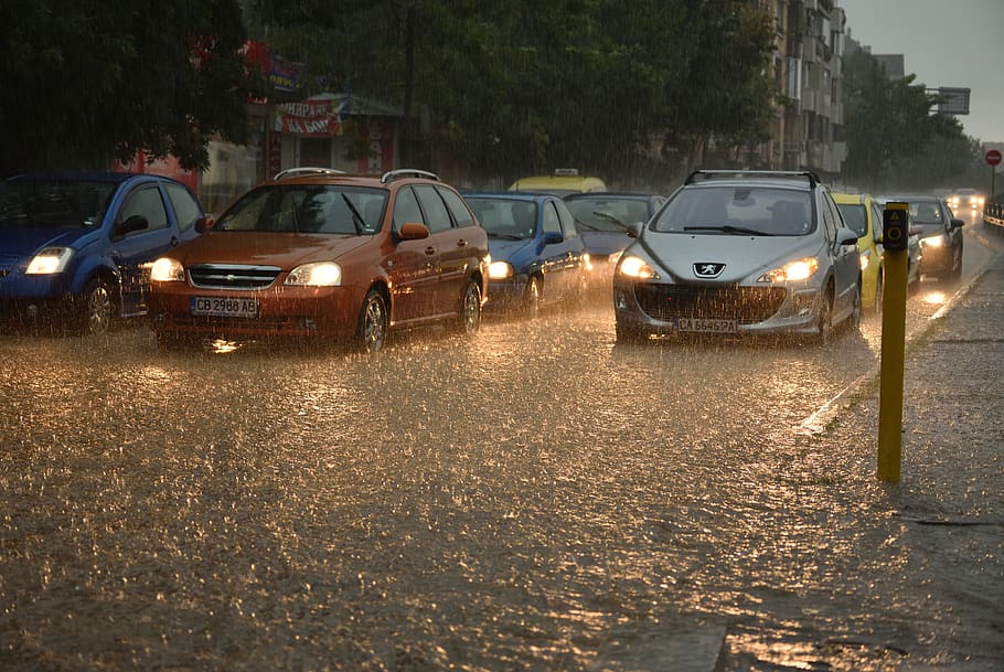 bulgaria, sofia, sofia center, street, traffic, rain, lights HD wallpaper
