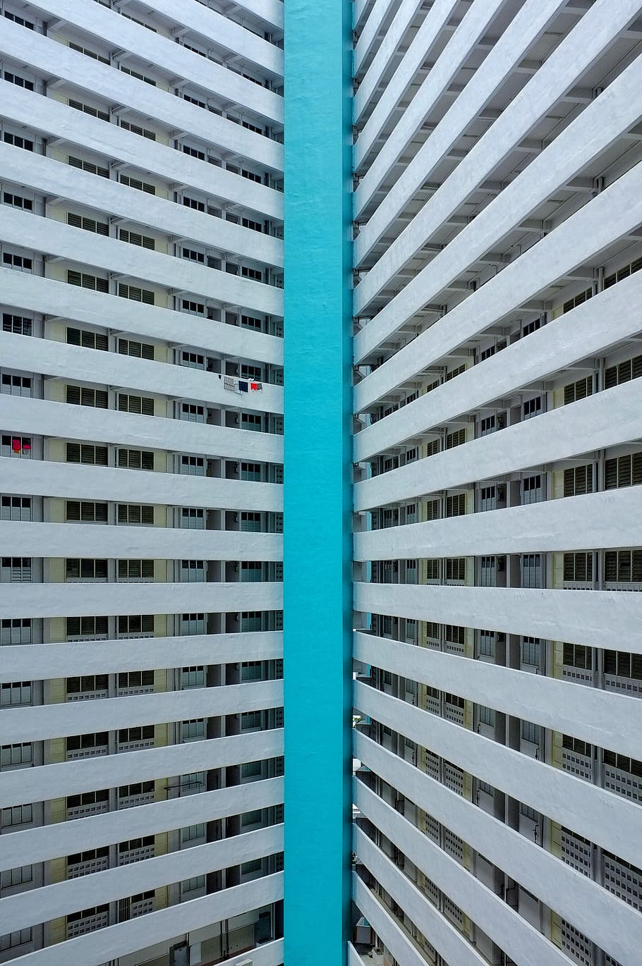 structure, line, haunted, quiet, minimal, neighborhood, building HD wallpaper