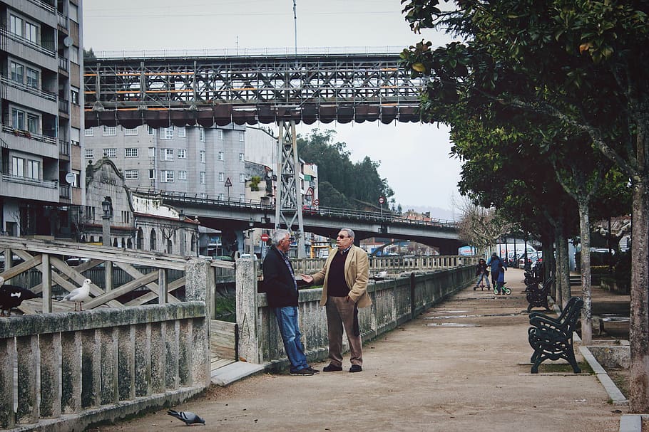 spain, talking, men, grey, town, bridges, gestures, europe HD wallpaper