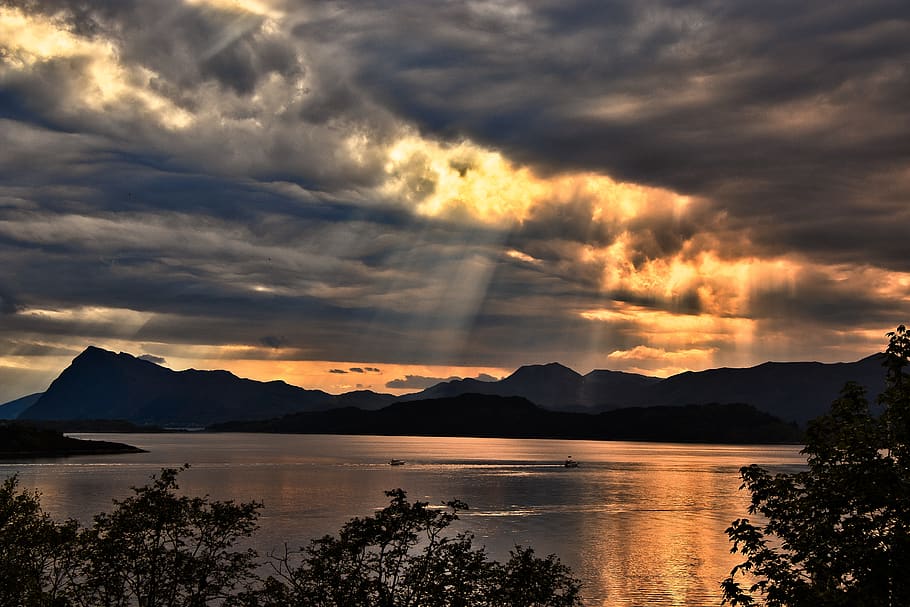 Body of Water Under Sky, backlit, clouds, cloudy, dark clouds HD wallpaper