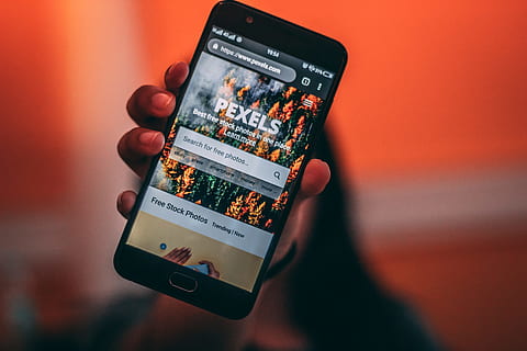 Person Holding Black Smartphone, app, application, cellphone HD wallpaper