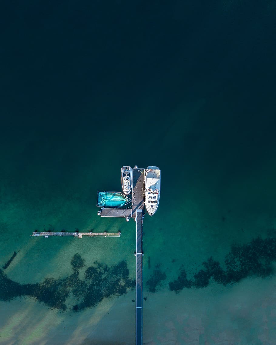 Three Powerboats Beside Sea Dock, aerial photography, bird's eye view, HD wallpaper