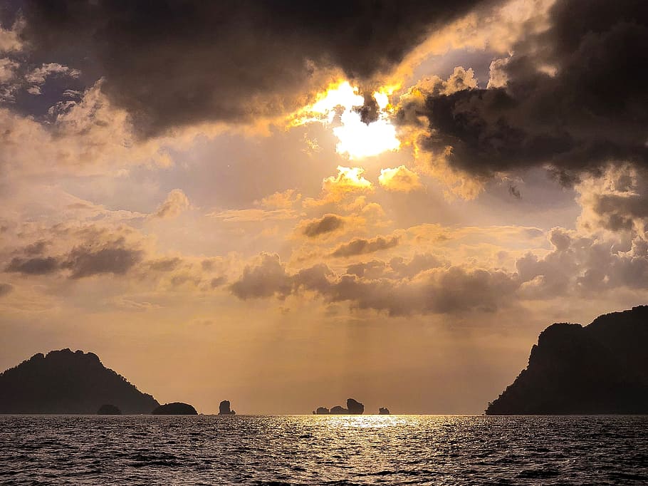 Sun Rays over Sea With Islands, beauty in nature, water, scenics - nature HD wallpaper